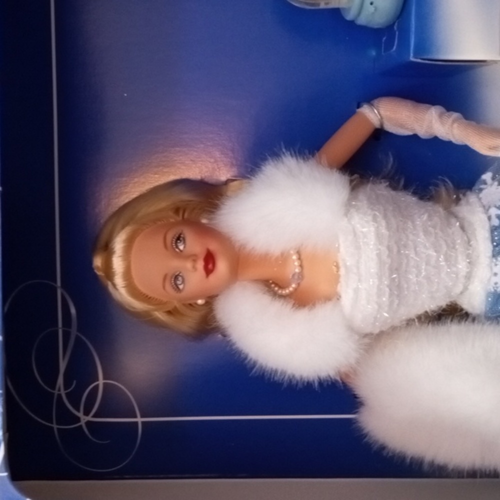 Barbie Snow Sensations #23800 vintage from 1999 NRFB